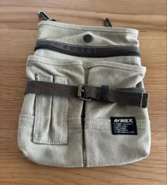 AVIREX ベージュ ボディバッグ、