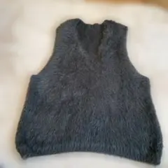 グレー ファー風 Vネック ノースリーブニットベスト