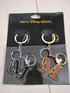 東京ディズニーリゾート ミッキーキーホルダー 2個セット　イニシャル　M