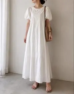 emi＋(エミプラス)　パフスリーブ半袖ロングワンピース