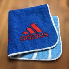 adidas タオルハンカチ 赤　青のサムネイル