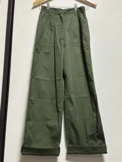 古着屋で購入‼️❤︎カーキ色カジュアルパンツ❤︎