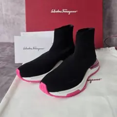 美品 未使用級 フェラガモ ソックススニーカー ピンク ブーツ 22cm
