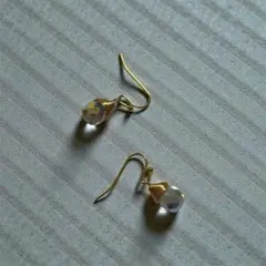 ゴールドクリスタルドロップピアス