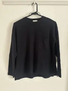 earth music&ecology 黒 長袖Tシャツ ポケット付き