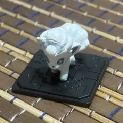 ポケモン　フィギュア　モンコレゲット　アローラロコン　シークレット