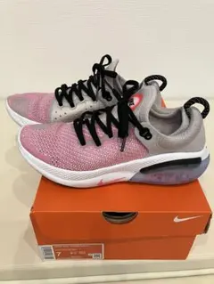 Nike ランニングシューズ