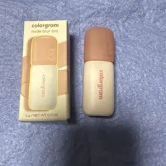 カラーグラム　ヌーディー ブラー ティント サーモンベージュ 01
