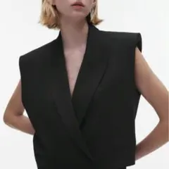 本日削除！ZARA完売ベスト！可愛い！引っ越しで出品終了最後です！