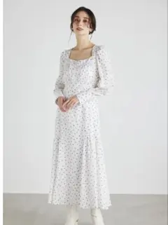 【新品・未使用】 リエンダ（rienda）ワンピース　ホワイト ドット柄