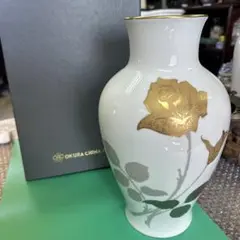 大倉陶園 OKURA CHINA 花瓶 松 金彩 箱あり - メルカリ