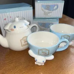 未使用品　サンリオ　シナモンロール　ティーポット＆マグカップ2個セット
