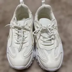 【fitfit】シューズ　ホワイト　Lサイズ