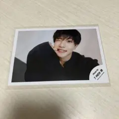 中村嶺亜　公式写真　セルフィー　2019