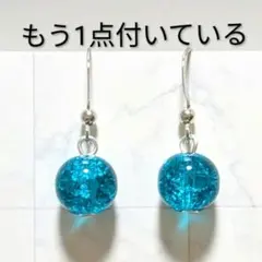 １粒　ピアス　イヤリング　ガラス　クリスタル　青緑　夏　海　ブルー　ハンドメイド