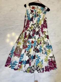 LAURA ASHLEY 花柄　リゾート　ローラアシュレイ ワンピース 11号