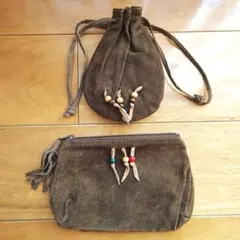 レザーポーチ　2点セット　ウエスタン　革　スウェード　東京ディズニーランドで購入