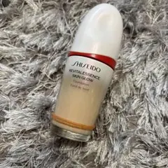 資生堂エッセンススキングロウファンデーション　220