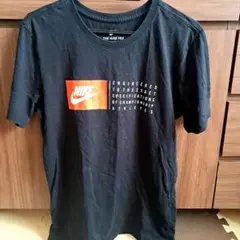 NIKE　ナイキ　Tシャツ　Sサイズ