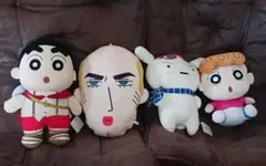 クレヨンしんちゃん　ぬいぐるみ　4体セット