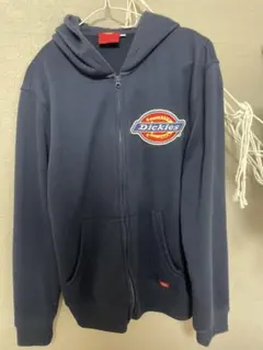 Item thumbnail for item 09eec62a-3d49-4f1d-b5af-f39773409562