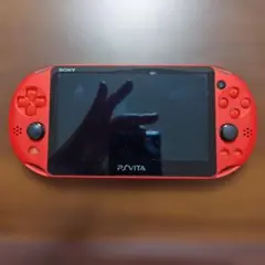 SONY PS Vita 本体 レッド + 充電器他 + ソフト２本