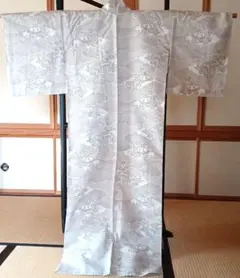 御所車と 花柄 着物 パールトーン加工 - メルカリ