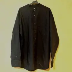 ユニクロ　黒　ノーカラー　シャツ　綿100%