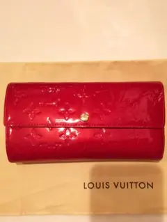 美品 LOUIS VUITTON ヴェルニ 二つ折り長財布 レッド