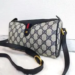 ✨美品✨GUCCIグッチショルダーバッグ　GGスプリーム ネイビーのサムネイル