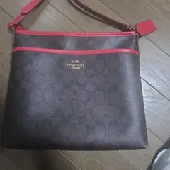 COACH ブラック/バーガンディ ショルダーバッグ　コーチ　赤