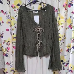 し✧⁠◝しまむらカーキ色ネック透かし長袖トップス◜⁠✧