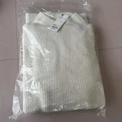 新品未使　GU オフホワイト リブ編み ハイネックセーター XXL