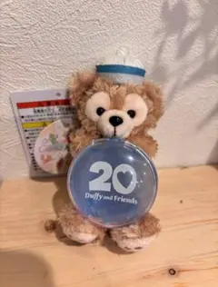 ダッフィー 20周年記念 ぬいぐるみバッジ