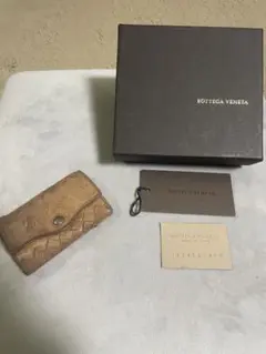 Bottega Veneta ボッテガべネタ ベージュ レザー キーケース