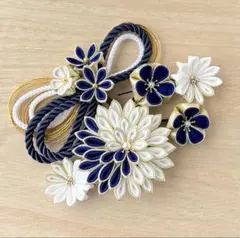 花モチーフ 髪飾り ネイビー ホワイト