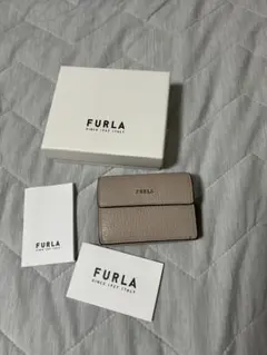 フルラ コンパクトウォレット 三つ折り財布