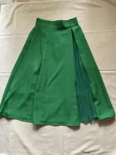 グローブ　フレアスカート