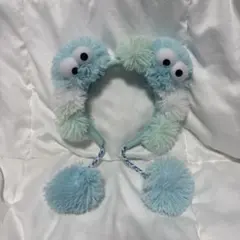 ポンポン付き水色カチューシャ
