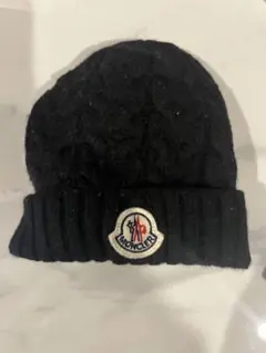MONCLER ブラック ニット帽 ファー付き - メルカリ