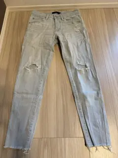 AZUL ダメージジーンズ