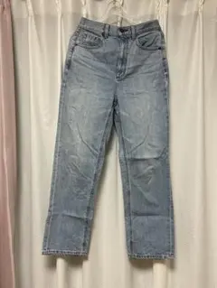 GU ストレートデニム ライトブルー