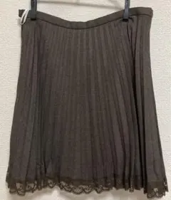 ミニ丈プリーツスカート