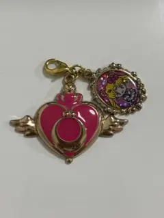 セーラームーンEternalサンリオシークレットチャーム