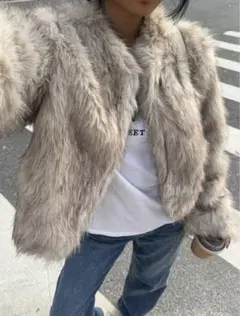 SHEIN★ファーコート☆カーキ★ベージュ☆M★ショート丈☆ファージャケット