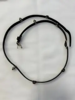 ブラックレザー ベル付きブレスレット