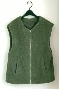イング　カーキボア フリースベスト