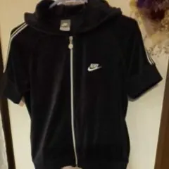 限定値下げ！NIKEパーカーのサムネイル