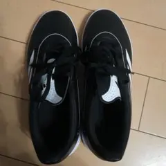 アディダス　フットサルシューズ ブラック/ホワイト　ジュニア用　24センチ