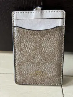 COACH レザー パスケース　白　シグネチャー